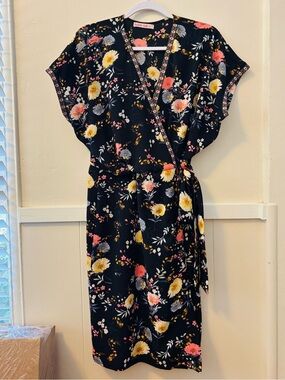 Trolled Dolly Black Floral Wrapdress - Large